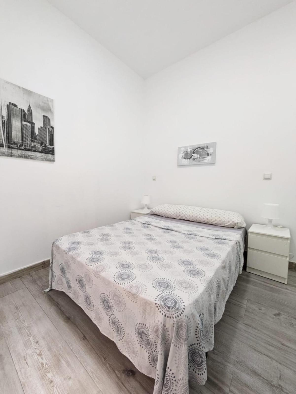 Madrid Apartaments מראה חיצוני תמונה